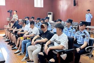 斯通：乌度卡和教练组发挥队员们的优势 年轻人的防守都进步了